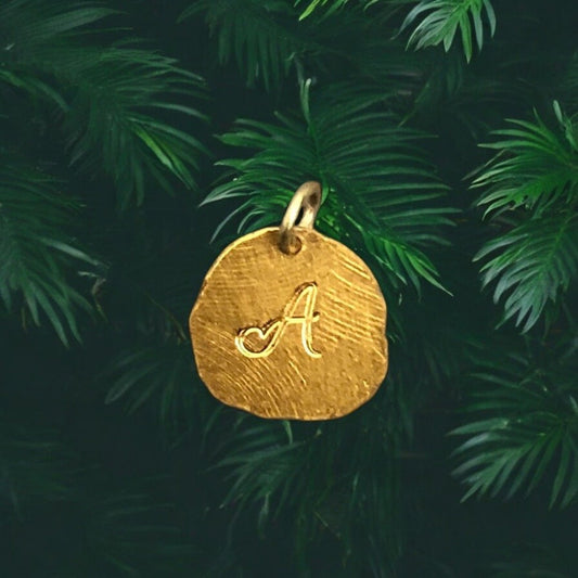 Anhänger Charm recyceltes Gold nachhaltiger Schmuck Berlin Goldschmied